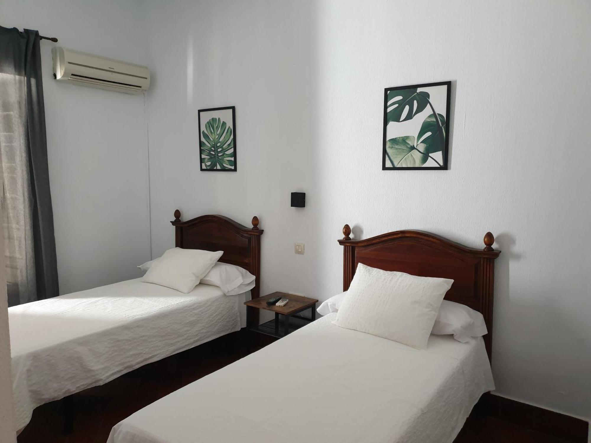 Hostal Cuzco Trujillo Room photo